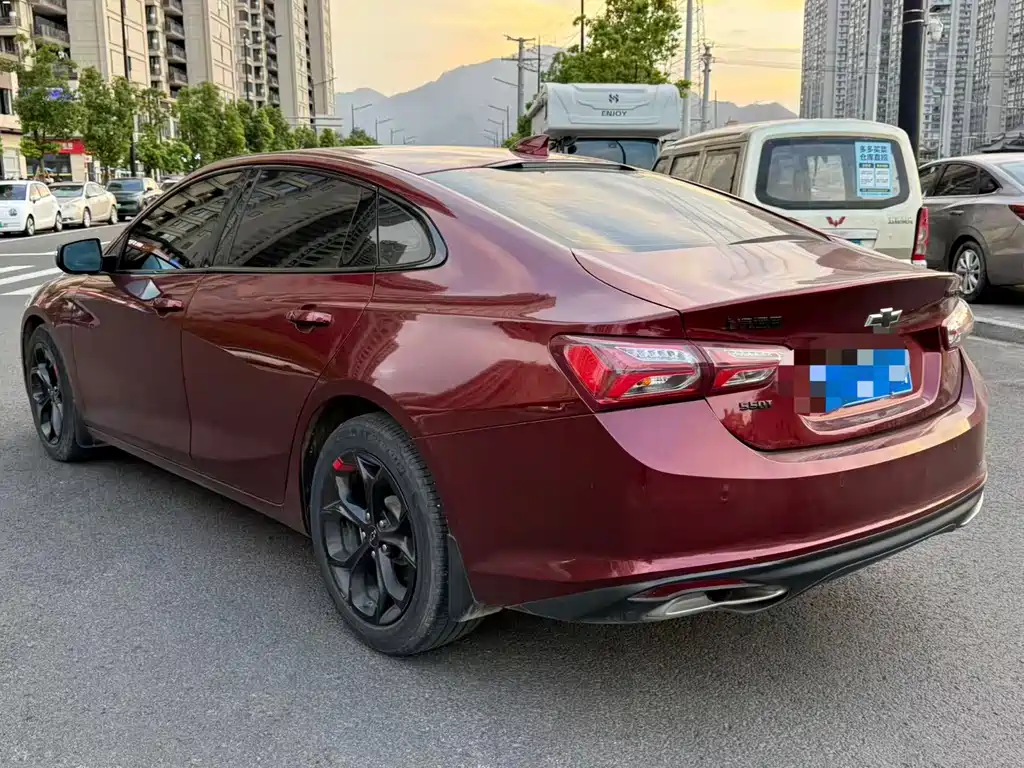 Chevrolet Malibu XL — миниатюра 10
