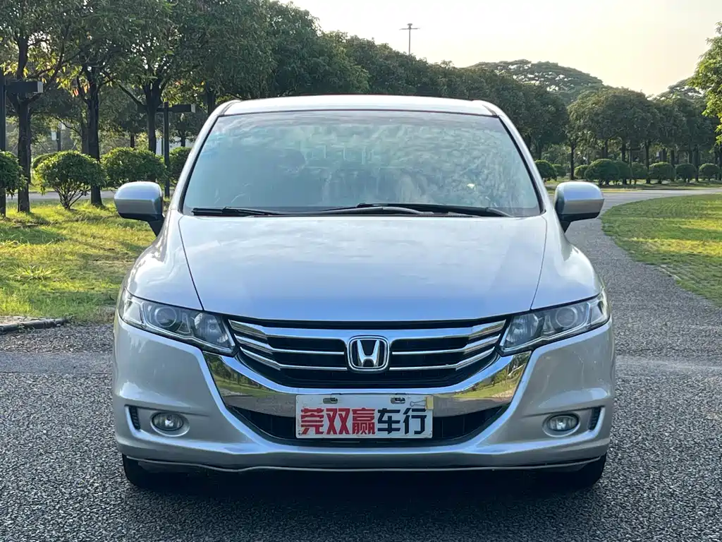 Honda Odyssey 2.4L Comfort Edition, фото 2