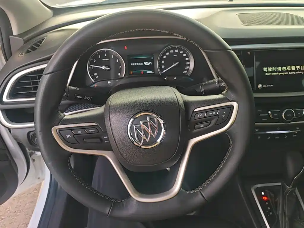 Buick Excelle — миниатюра 11