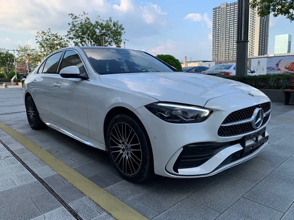 Mercedes-Benz C-Class — миниатюра 3