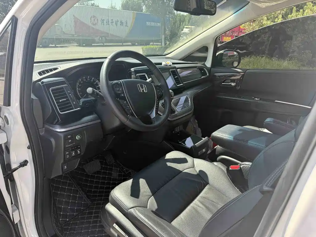 Honda Elysion — миниатюра 5