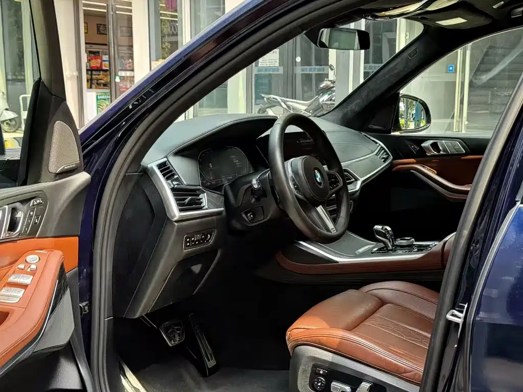 BMW X7 — миниатюра 4