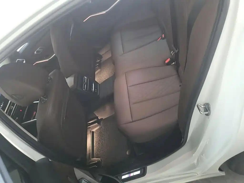 BMW 3 Series — миниатюра 13