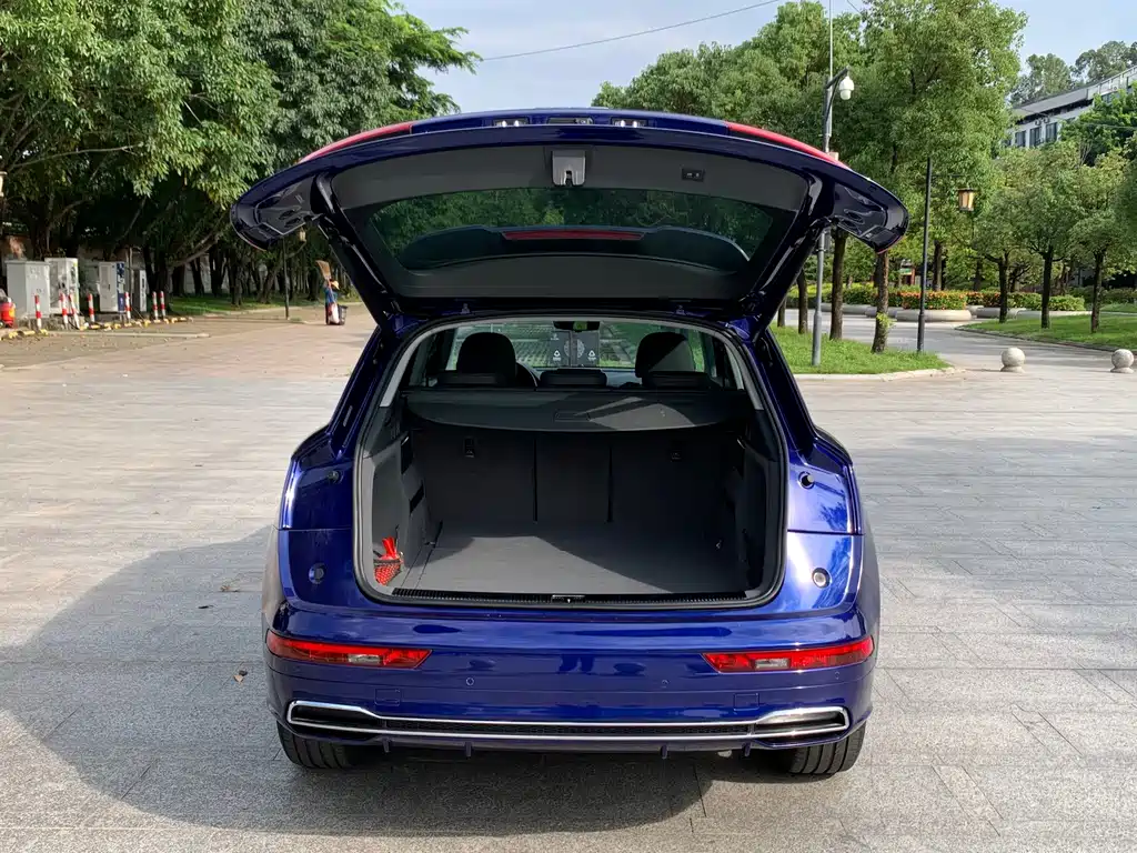 Audi Q5L — миниатюра 15