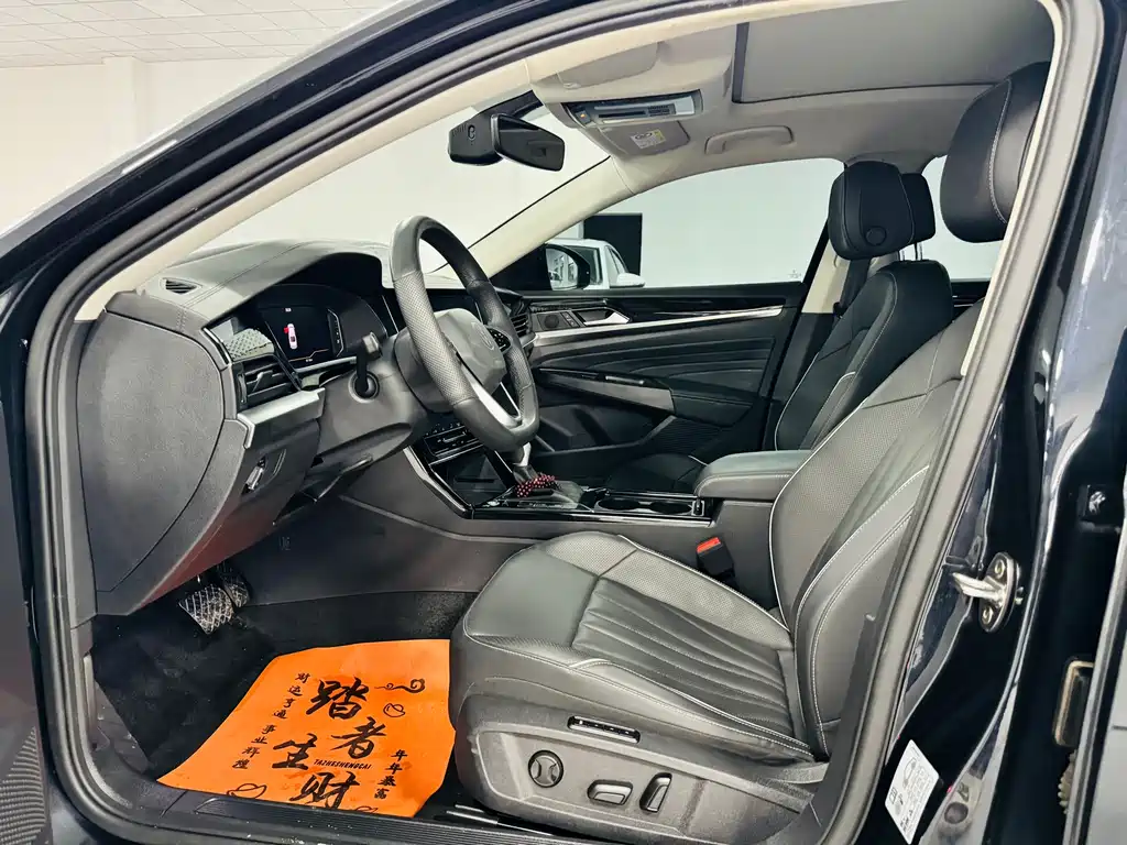 Volkswagen Passat 2024 380TSI Elite