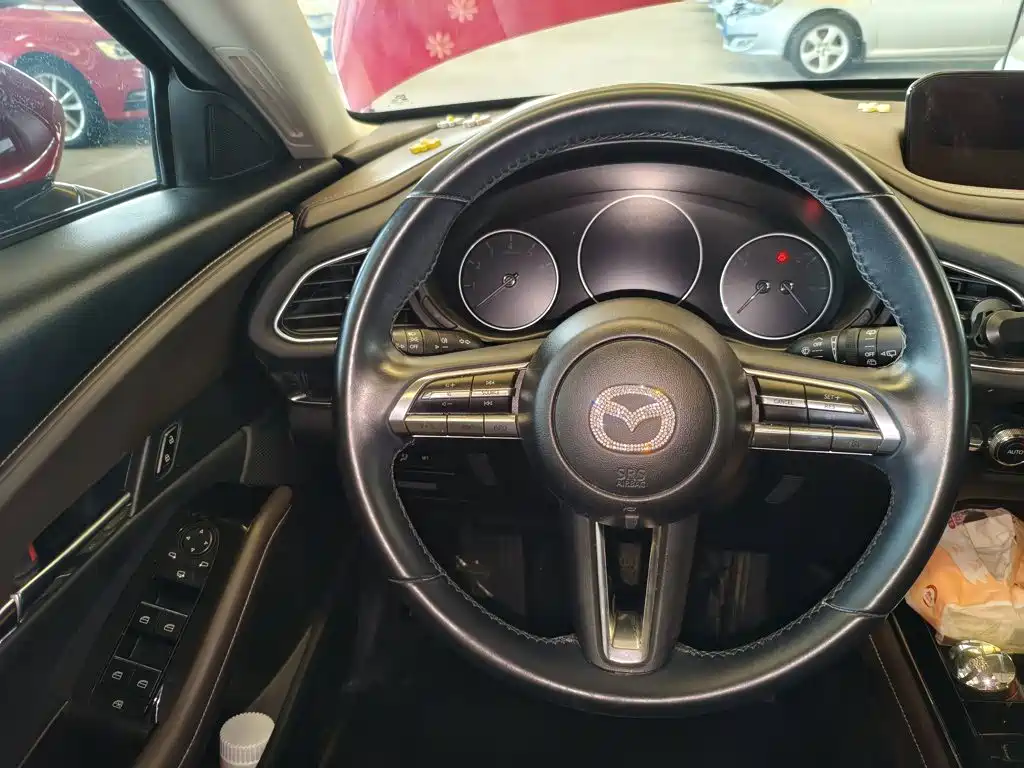 Mazda CX-30 — миниатюра 11