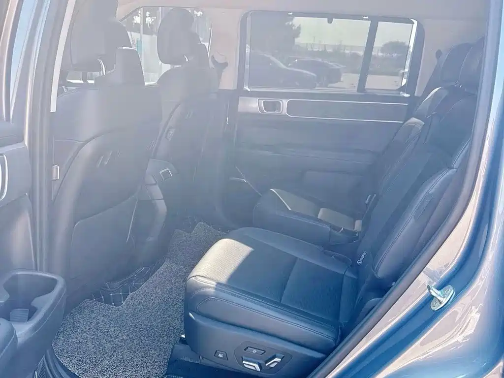 Hyundai Santa Fe — миниатюра 6