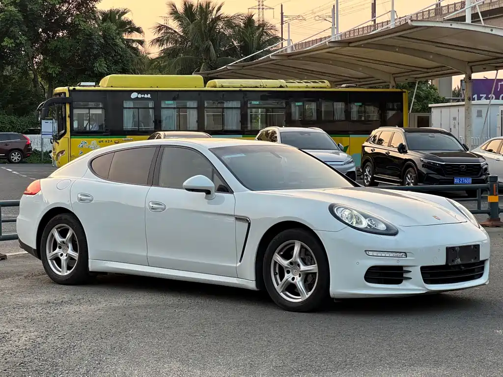 Porsche Panamera — миниатюра 3