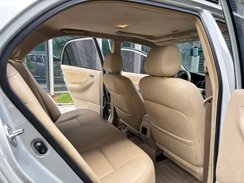 Toyota Corolla — миниатюра 11