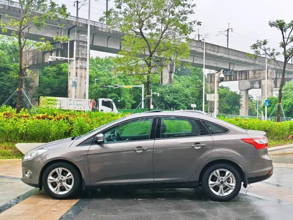 Ford Focus — миниатюра 3