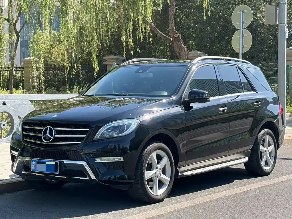 Mercedes-Benz M-Class 2015
