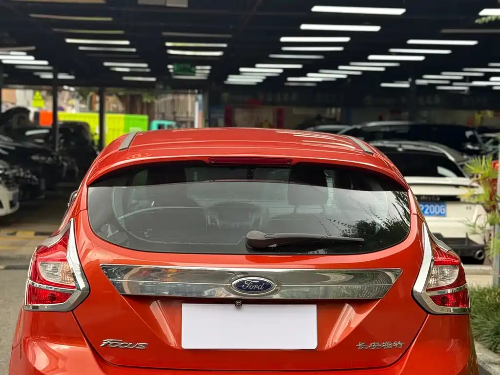 Ford Focus — миниатюра 6