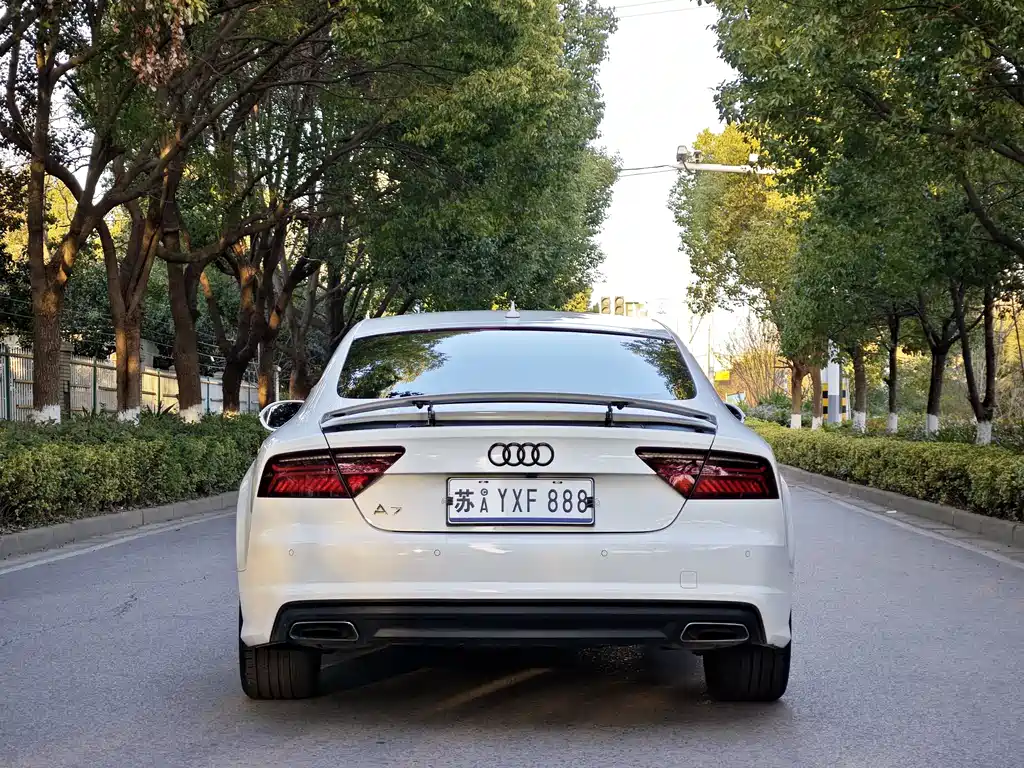 AUDI A7