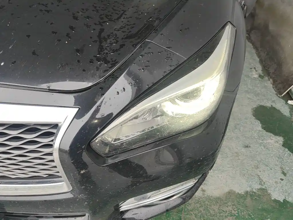 Infiniti Q70 — миниатюра 24