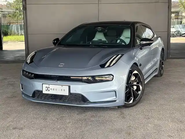 2023 Zeekr 001