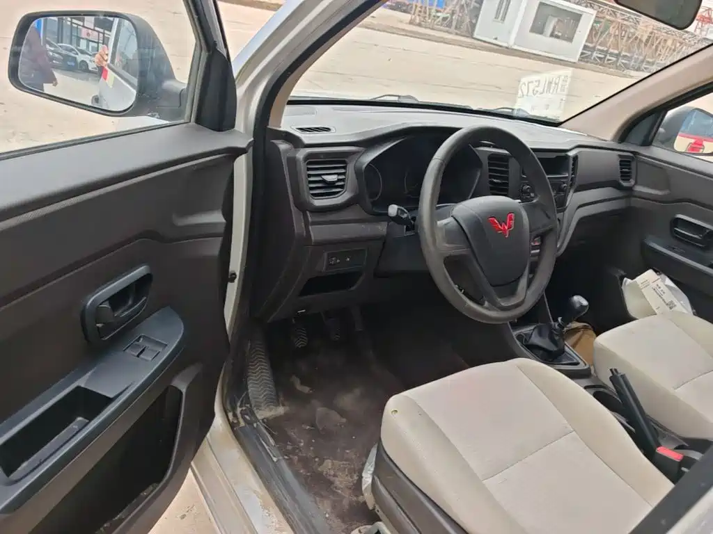 Wuling Hongguang V — миниатюра 16