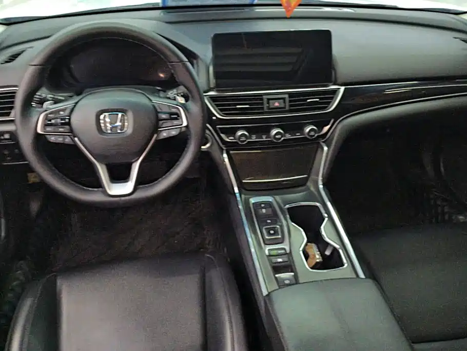 Honda Accord — миниатюра 12