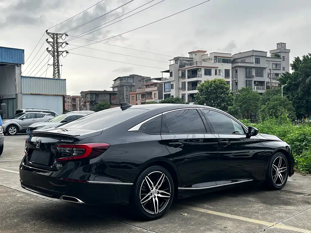 Honda Accord — миниатюра 7