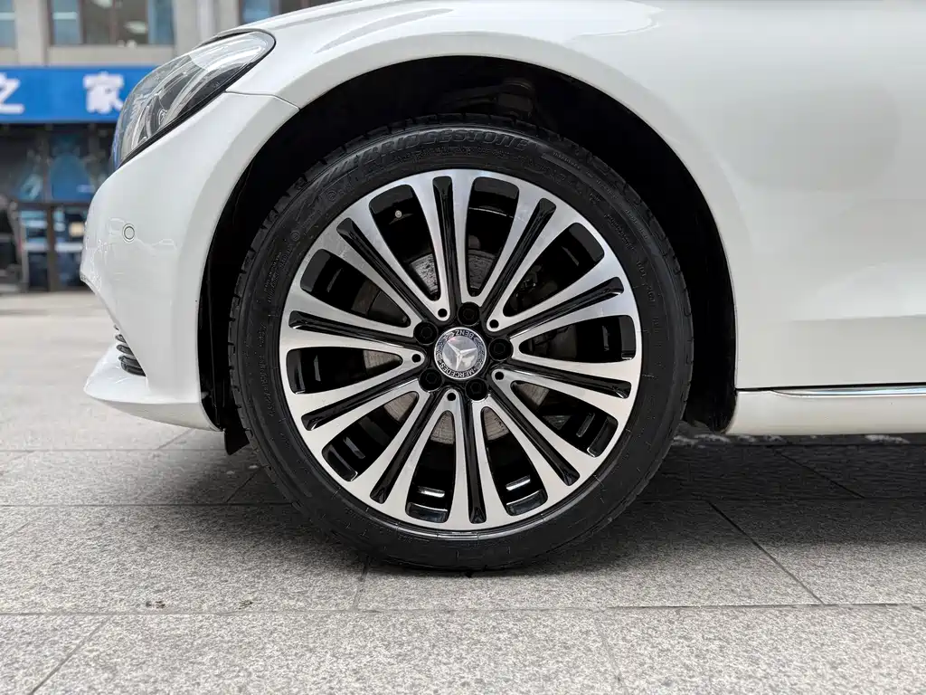 MERCEDES-BENZ C CLASS