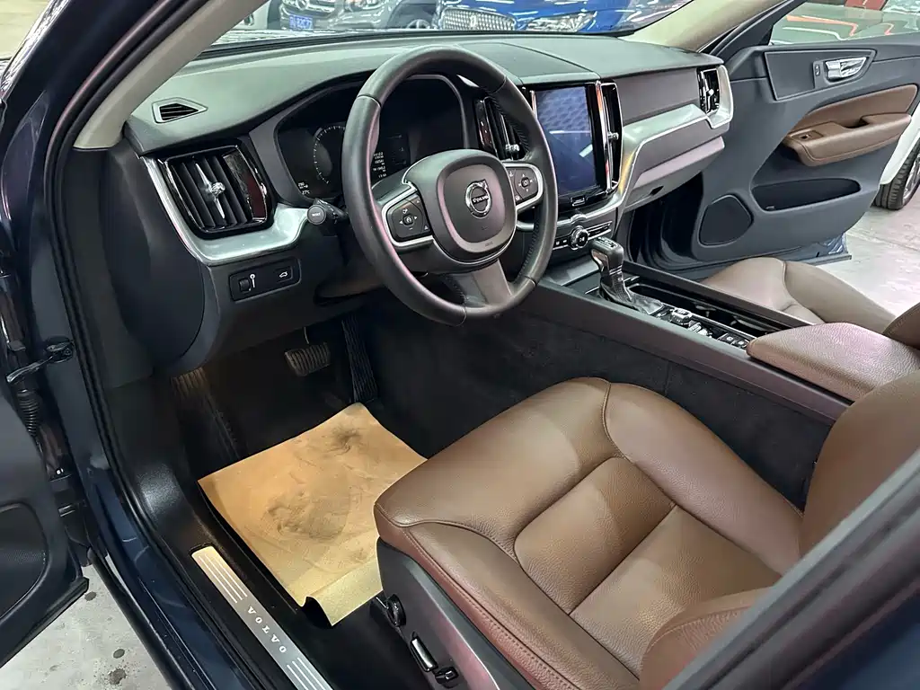 Volvo XC60 — миниатюра 8