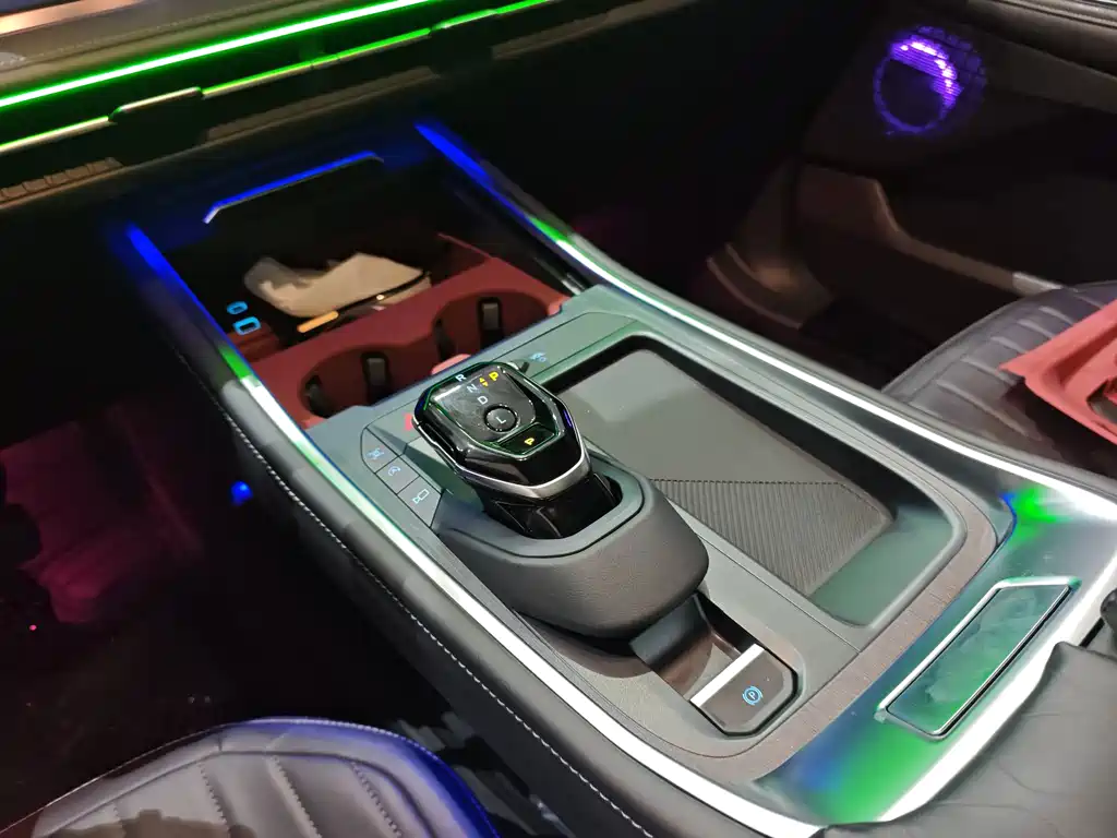 Ford Edge — миниатюра 12