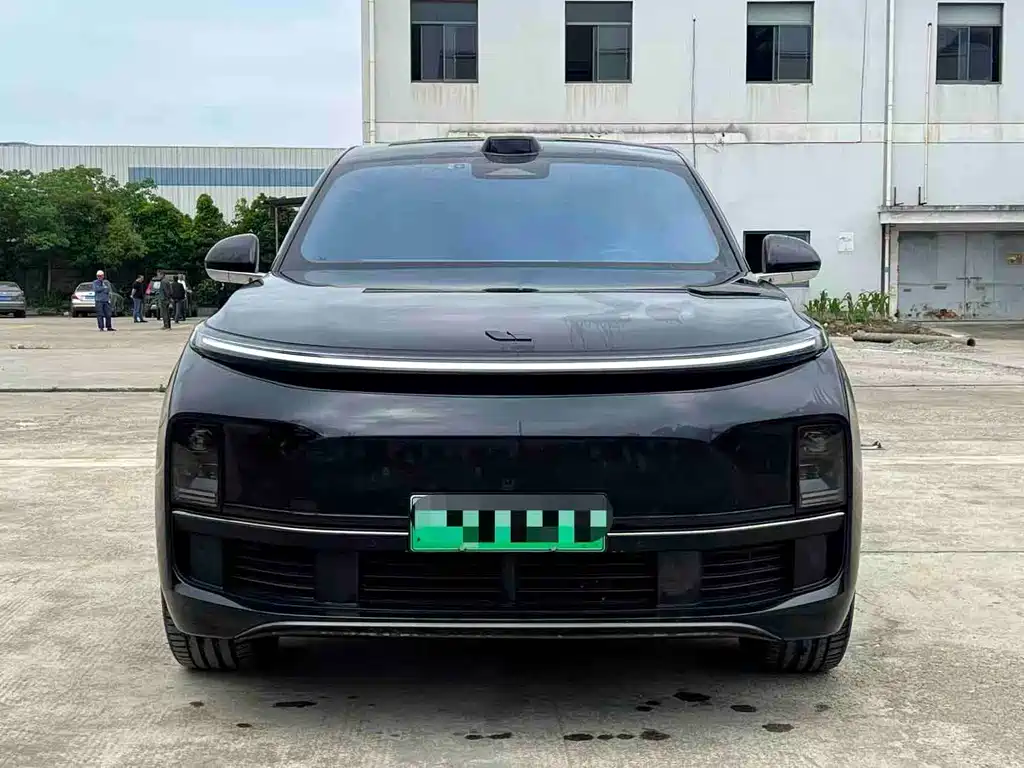 Li Auto Li L9 2025