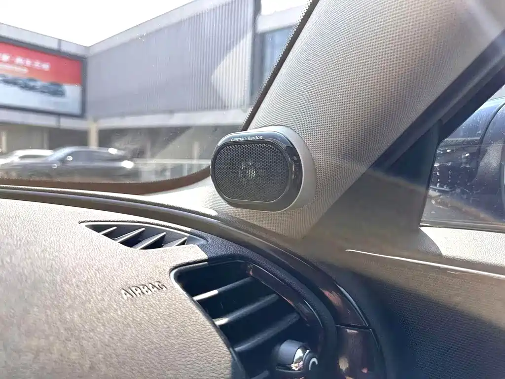 MINI Mini Clubman — миниатюра 6
