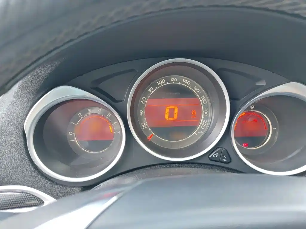 Citroen C4L — миниатюра 4