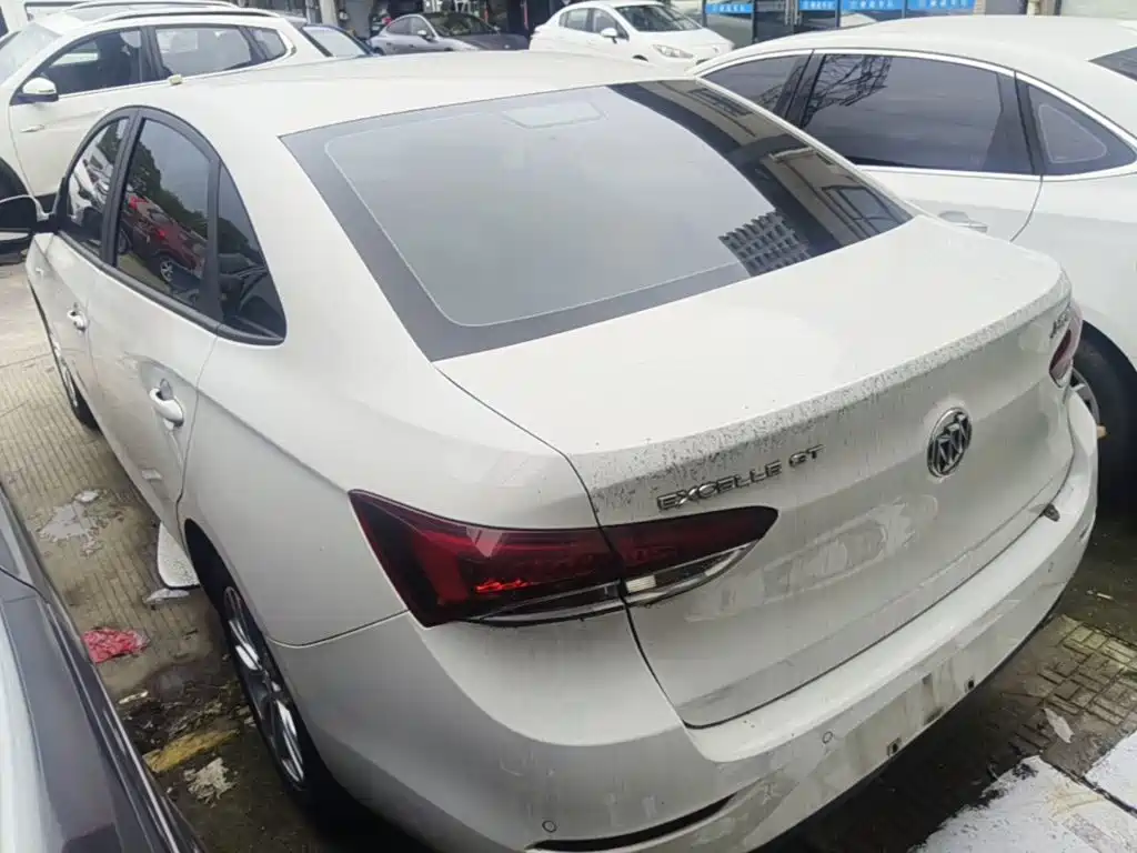 Buick Excelle — миниатюра 5