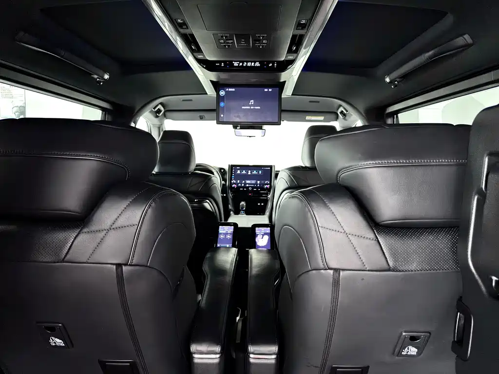 Toyota Alphard — фотографии объявления, Фото 37