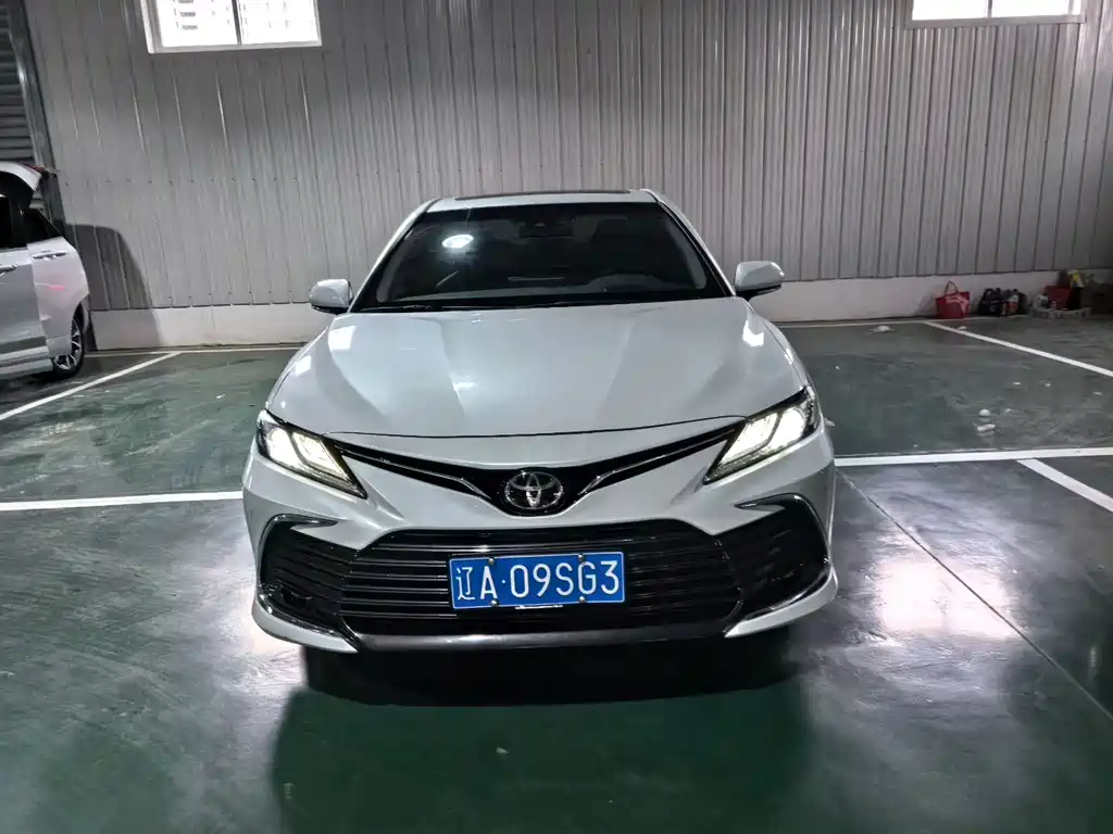 Toyota Camry 2023 2.0G Luxury