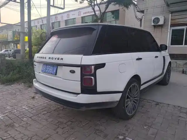 Land Rover Range Rover — миниатюра 7
