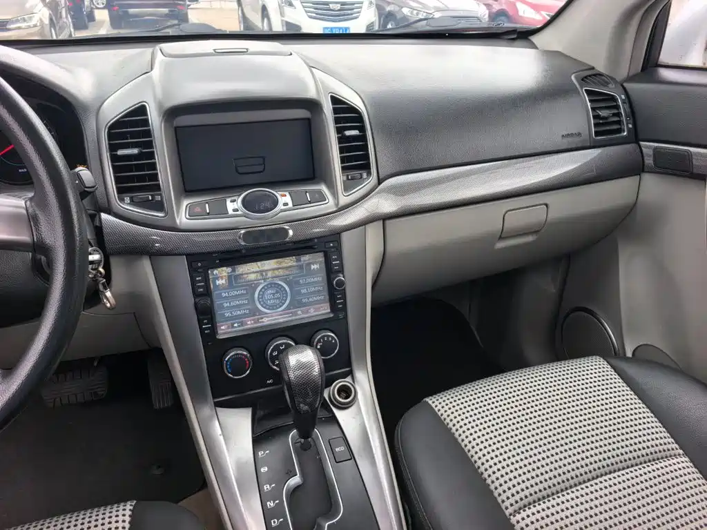 Chevrolet Captiva — миниатюра 12