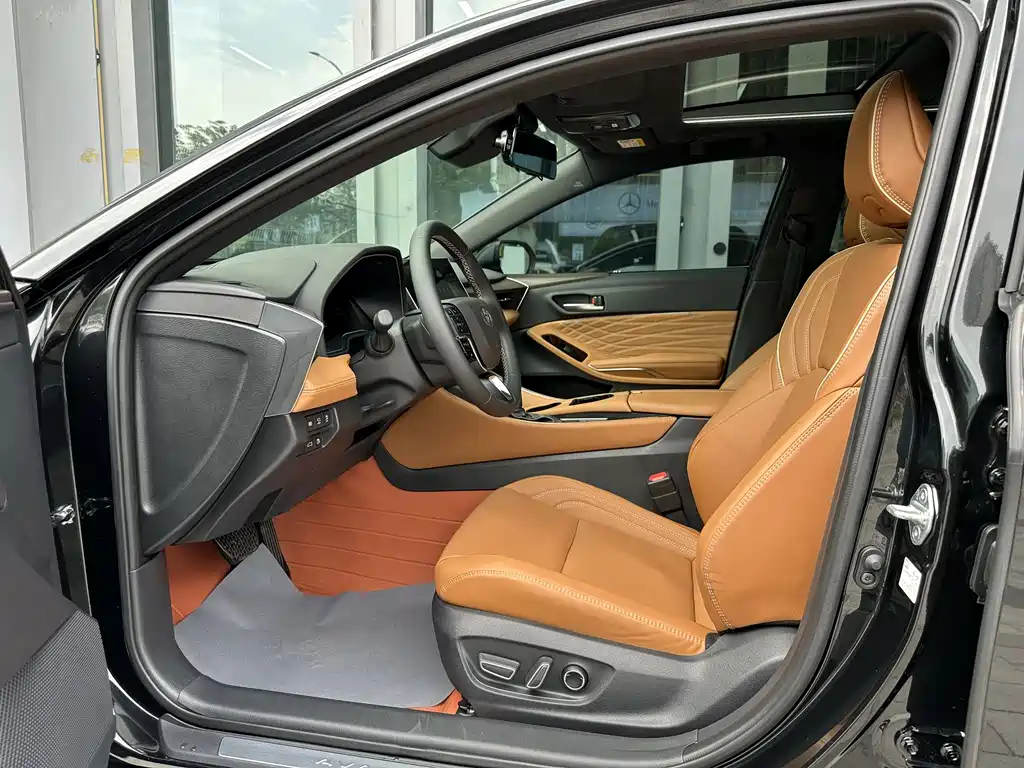 Toyota Avalon 2024 2.0L Luxury