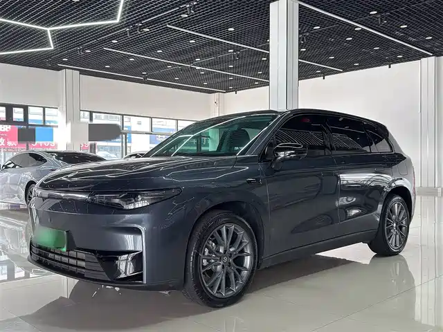 ZERO-RUNNING CAR ZERO RUN C10 2025