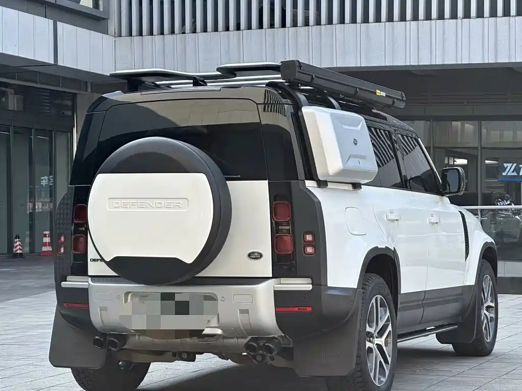 Land Rover Defender — миниатюра 13