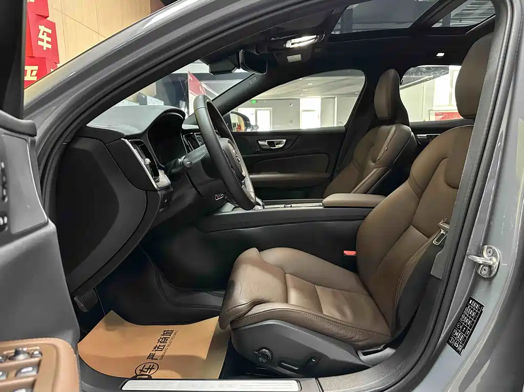 Volvo S60 — миниатюра 10