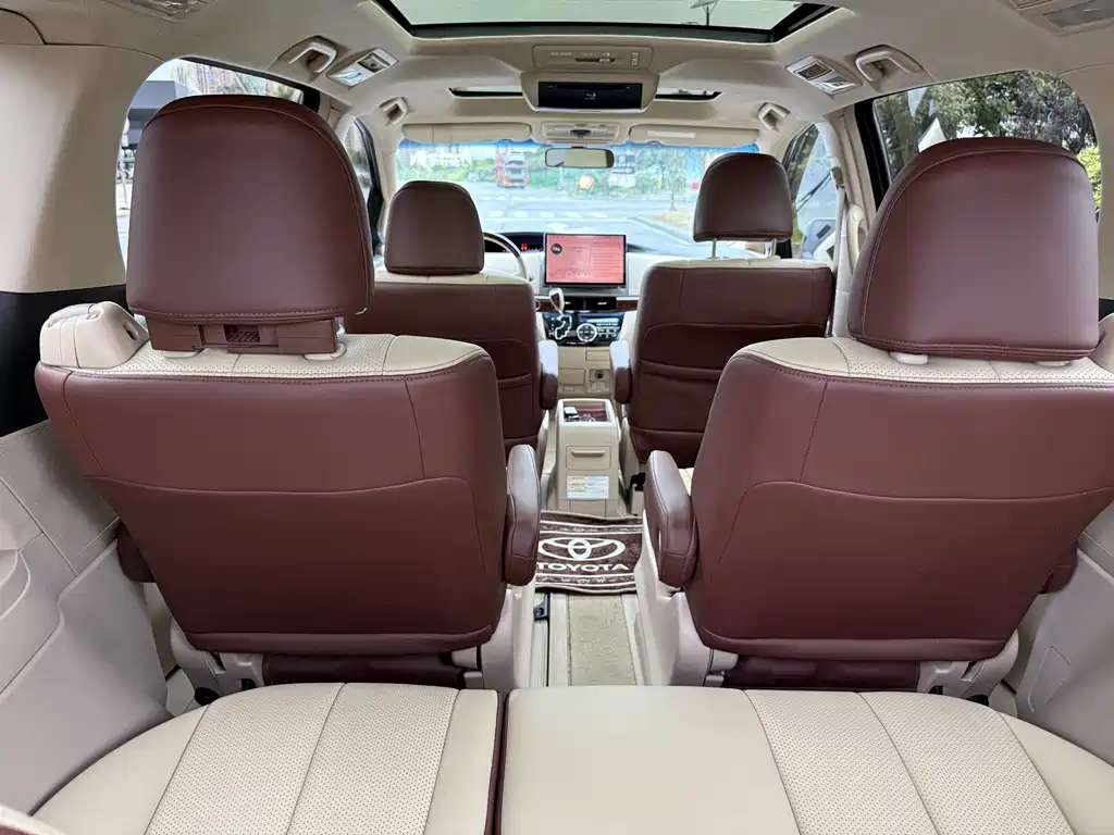 Toyota Previa — миниатюра 15