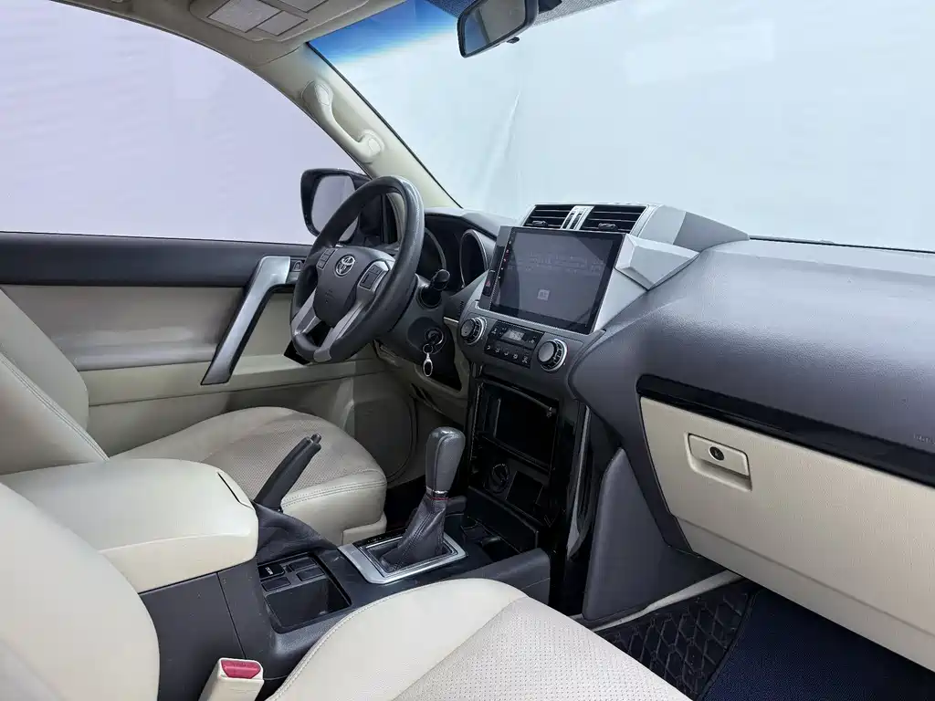 Toyota Land Cruiser Prado 2017 2.7L