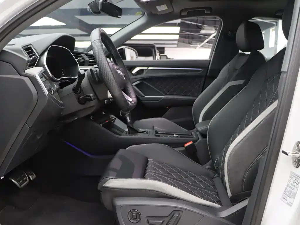 Audi Q3 Sportback 2024 40 TFSI Fashion