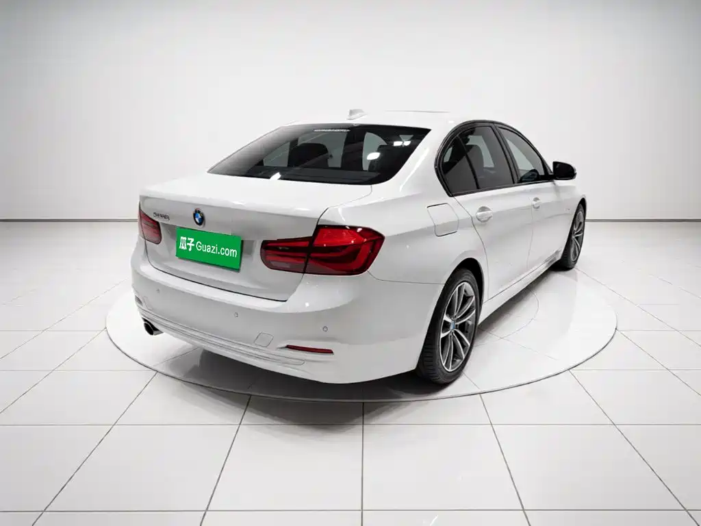 BMW 3 Series — миниатюра 4