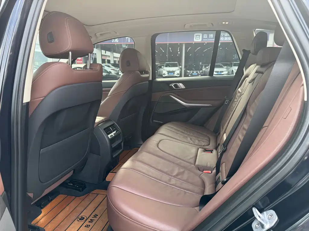BMW X5 (Import) — миниатюра 5