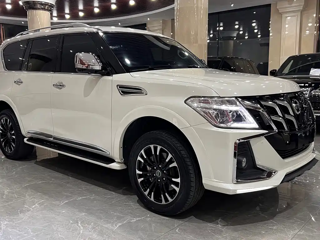 Nissan Patrol — миниатюра 3