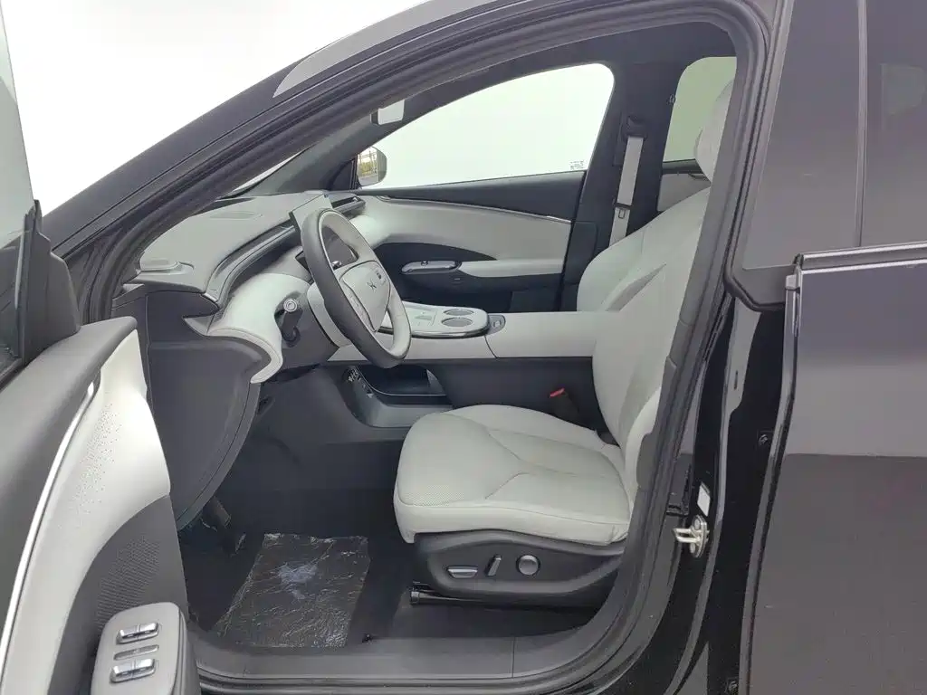 XPeng G7 — миниатюра 10
