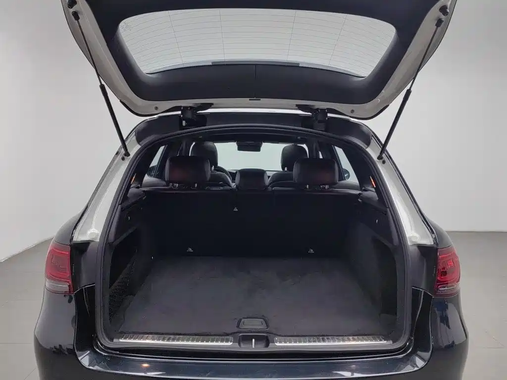 Mercedes-Benz GLC — миниатюра 16