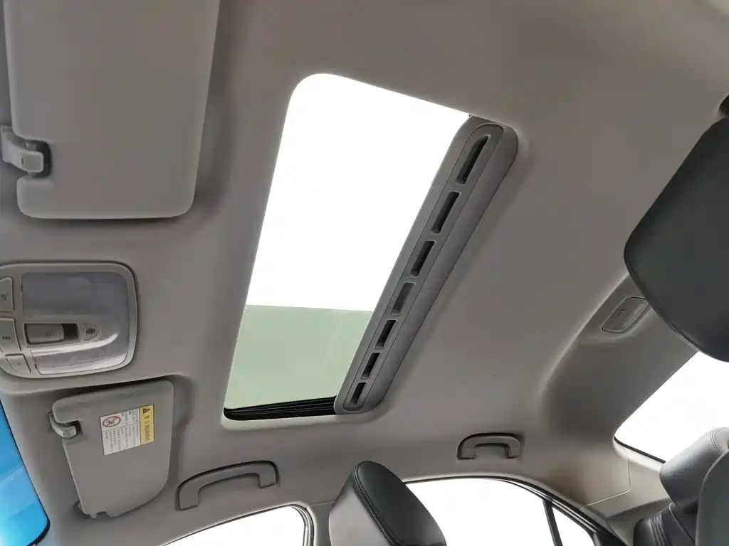 Roewe 360 — миниатюра 14