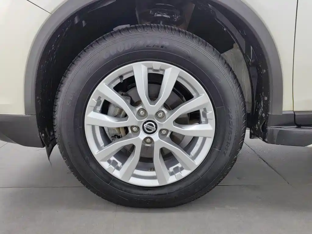 Nissan X-Trail — миниатюра 17