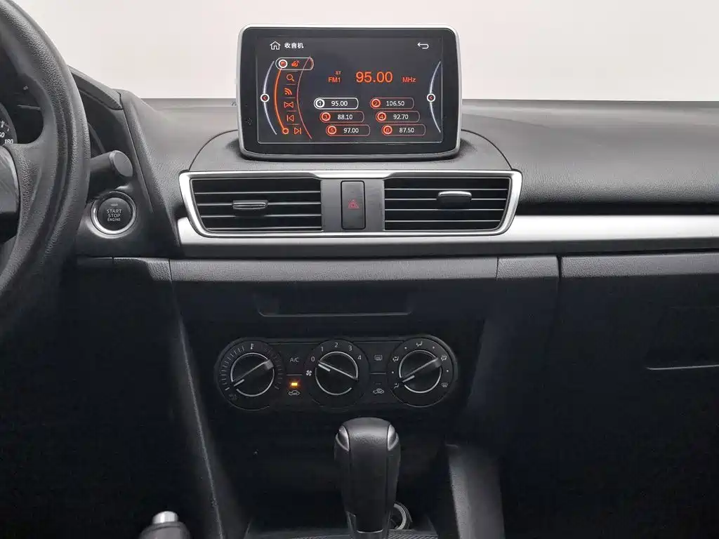 Mazda 3 Axela — миниатюра 12
