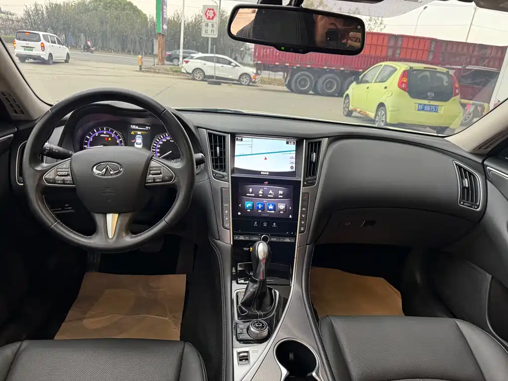 Infiniti Q50L — миниатюра 10