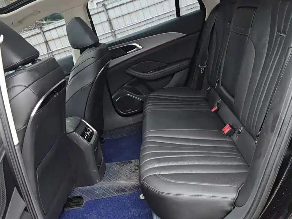 Hongqi Hongqi H5 — миниатюра 6